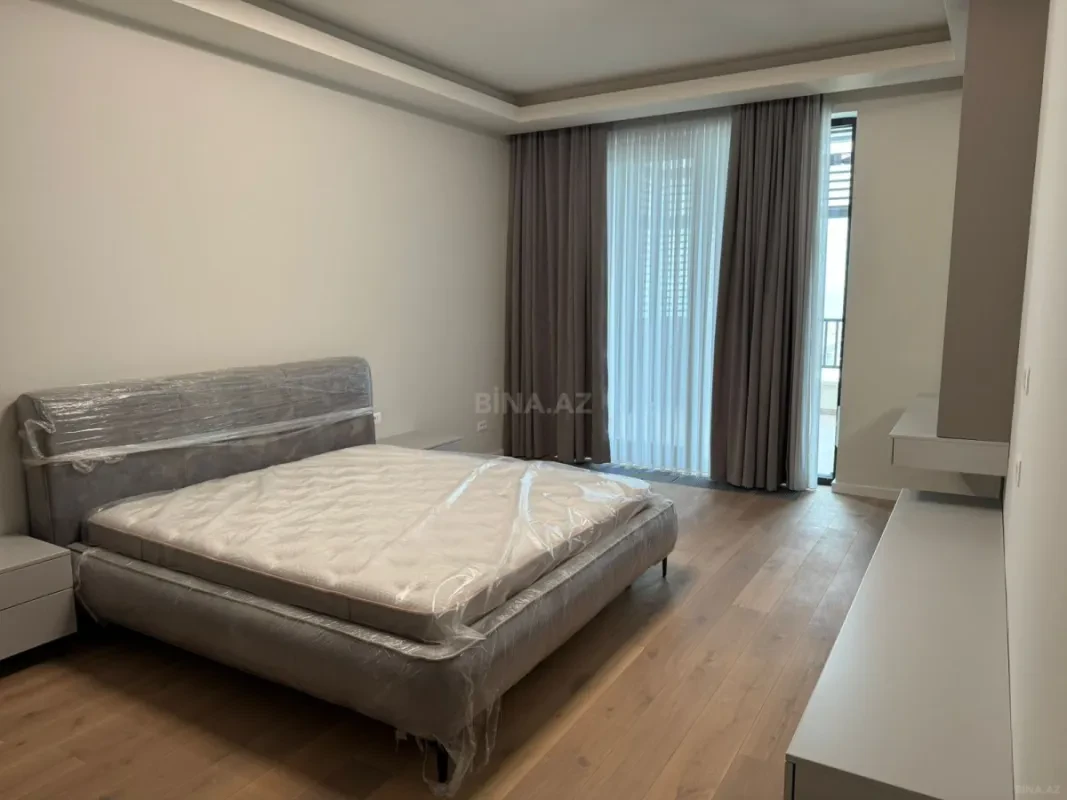 Kirayə verilir 3 otaqlı mənzil 150 m²