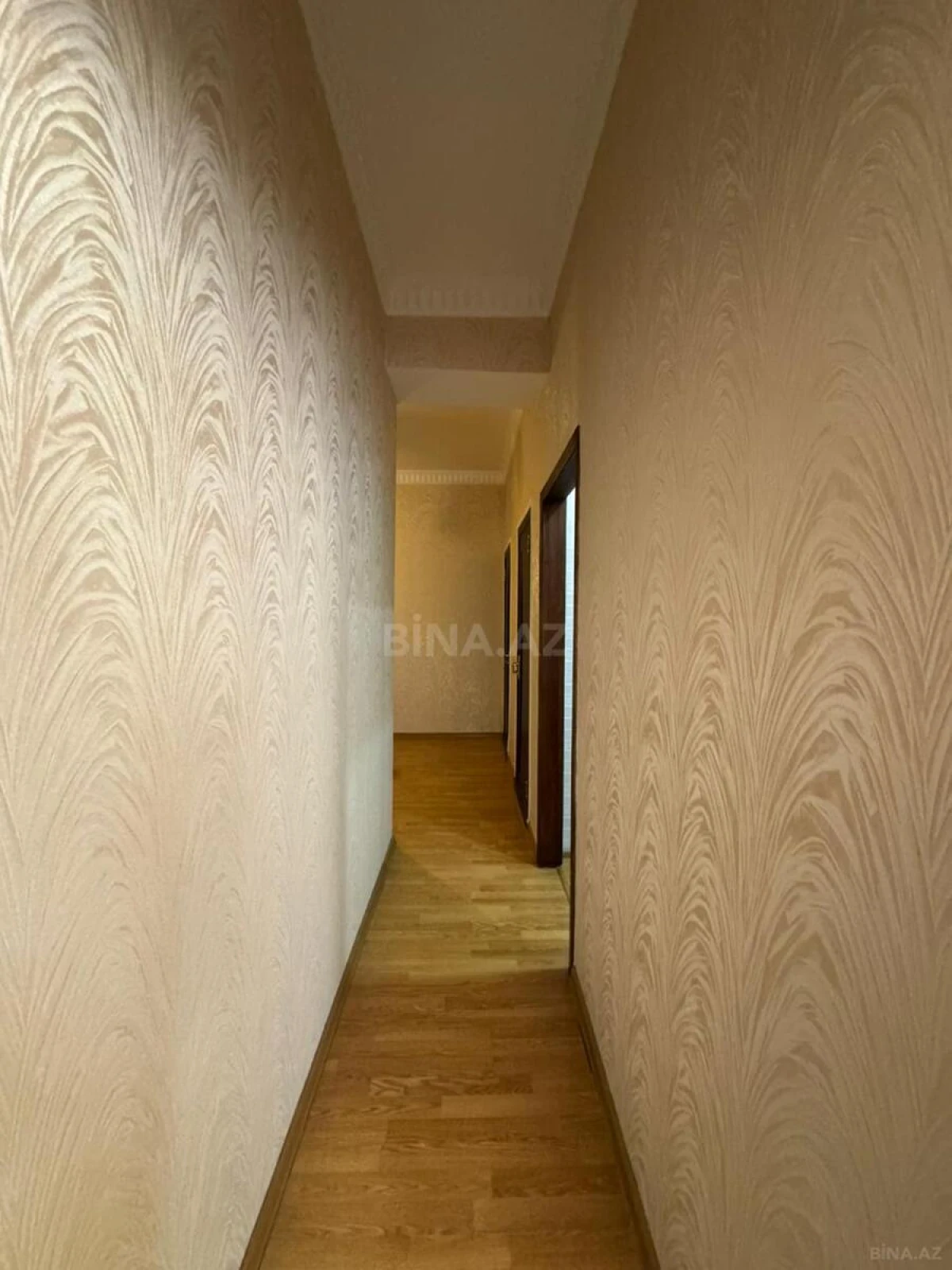 Satılır 2 otaqlı mənzil 70 m²