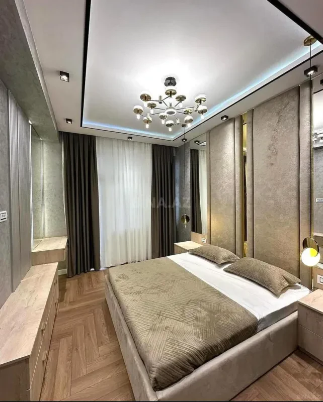 Kirayə verilir 2 otaqlı mənzil 80 m²