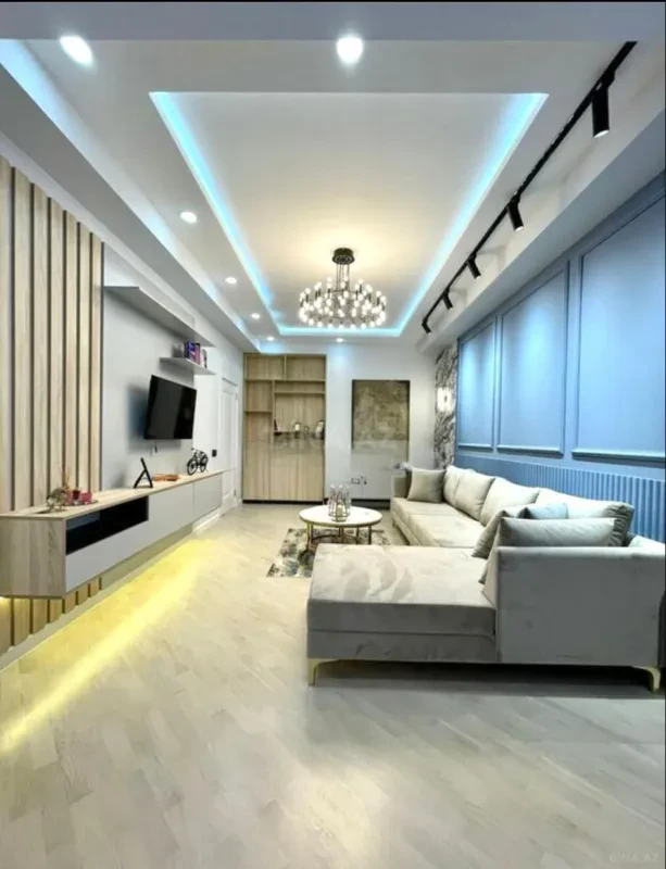 Kirayə verilir 2 otaqlı mənzil 85 m²