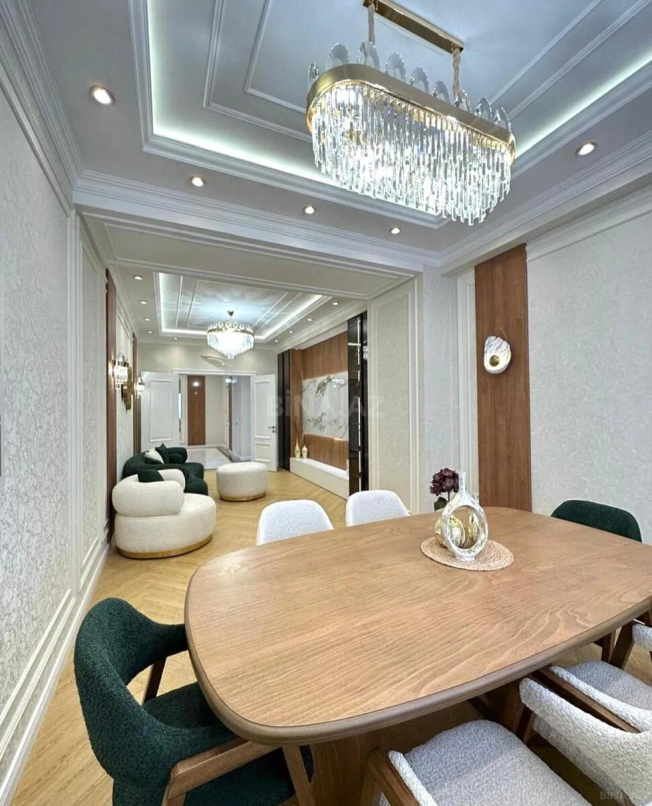 Kirayə verilir 3 otaqlı mənzil 145 m²