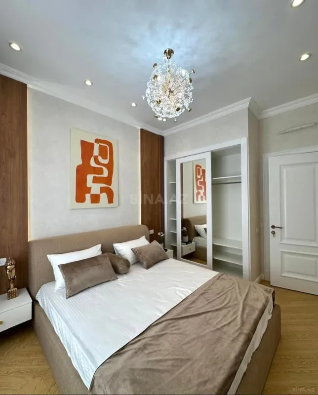 Kirayə verilir 3 otaqlı mənzil 145 m²