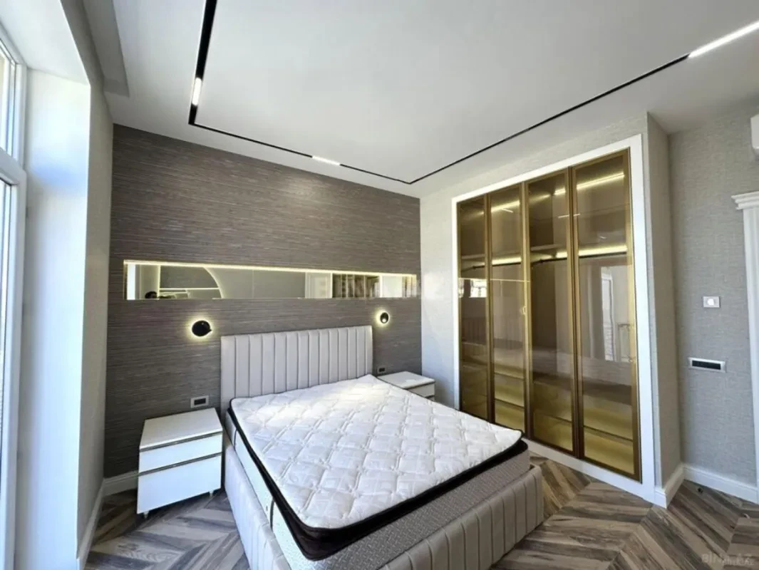 Kirayə verilir 3 otaqlı mənzil 140 m²