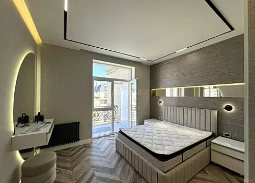 Kirayə verilir 3 otaqlı mənzil 140 m²