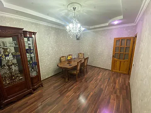 Satılır 2 otaqlı mənzil 65 m²