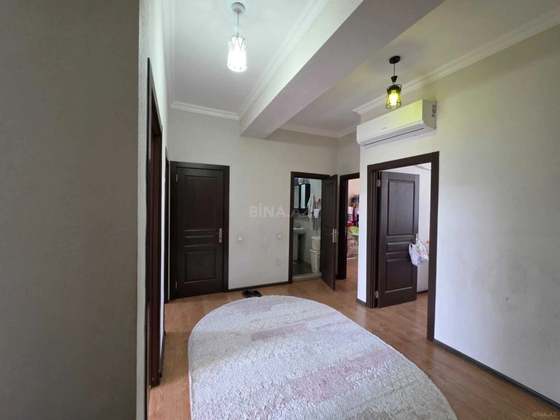 Satılır 4 otaqlı mənzil 112 m²
