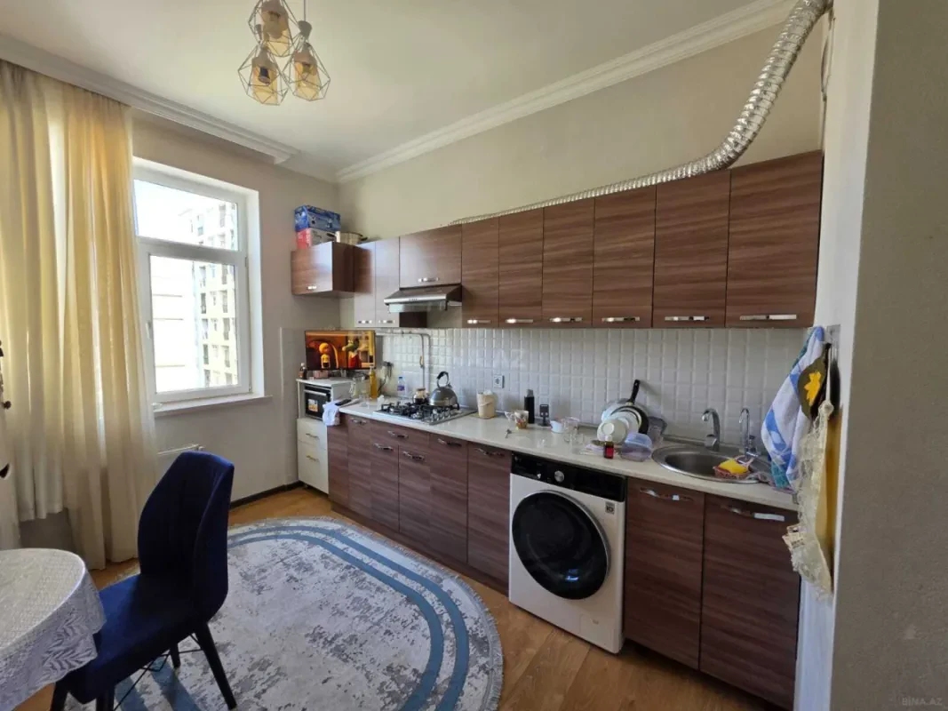 Satılır 4 otaqlı mənzil 112 m²
