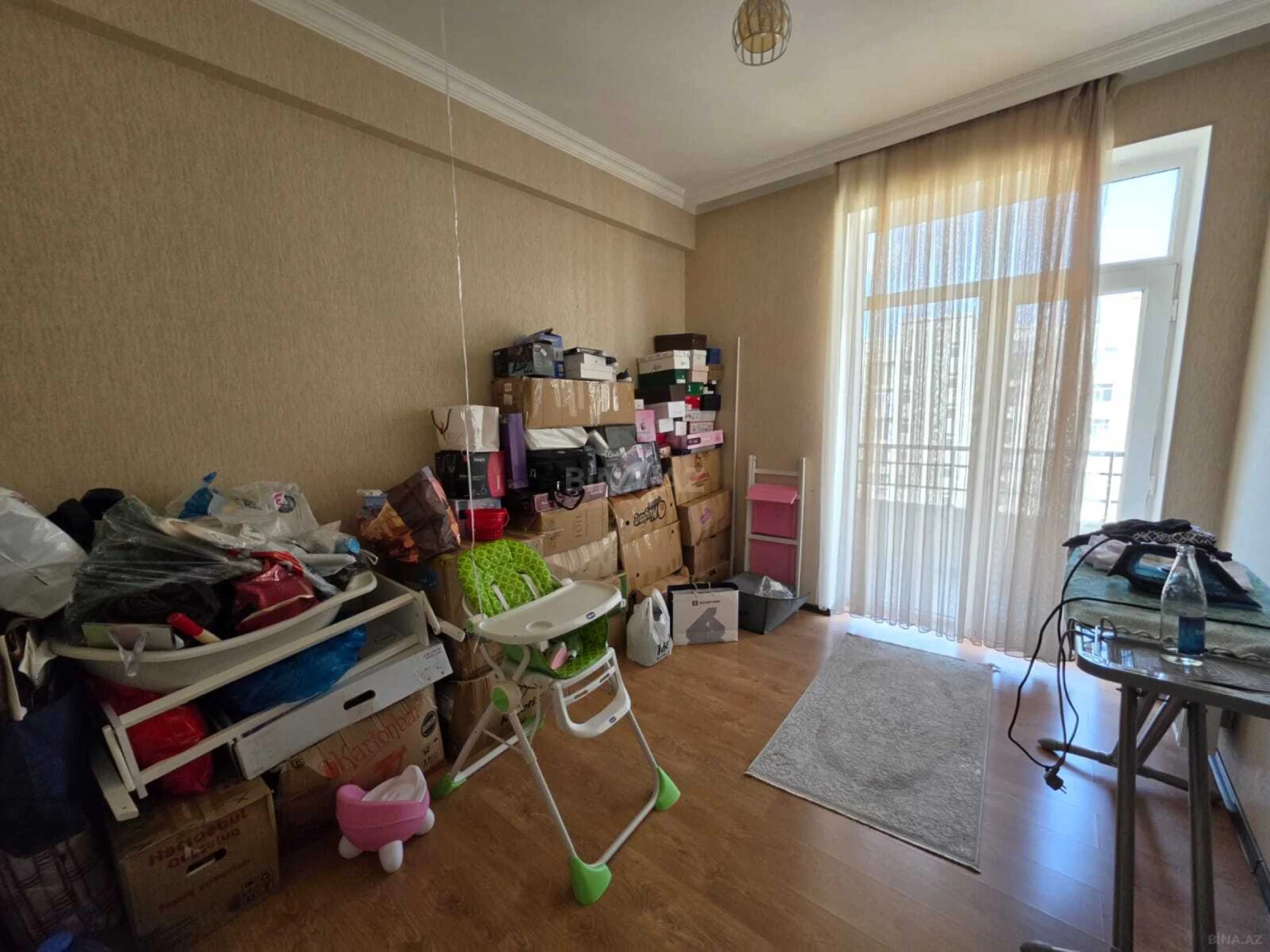 Satılır 4 otaqlı mənzil 112 m²