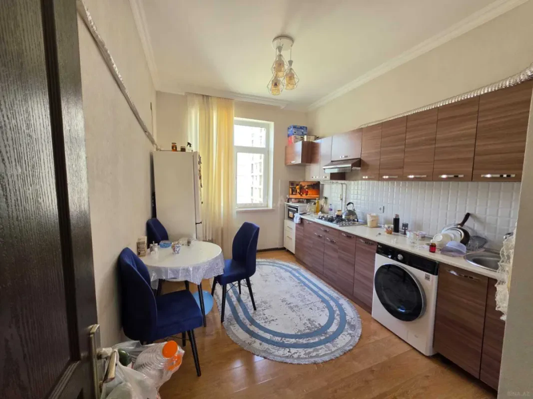 Satılır 4 otaqlı mənzil 112 m²