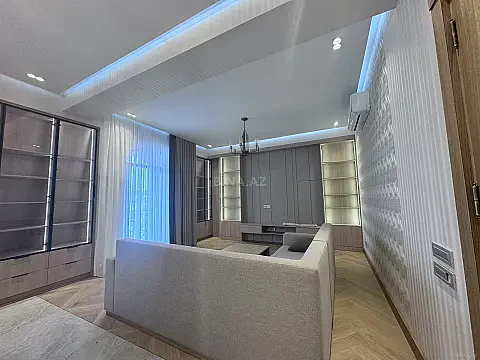 Kirayə verilir 4 otaqlı mənzil 140 m²