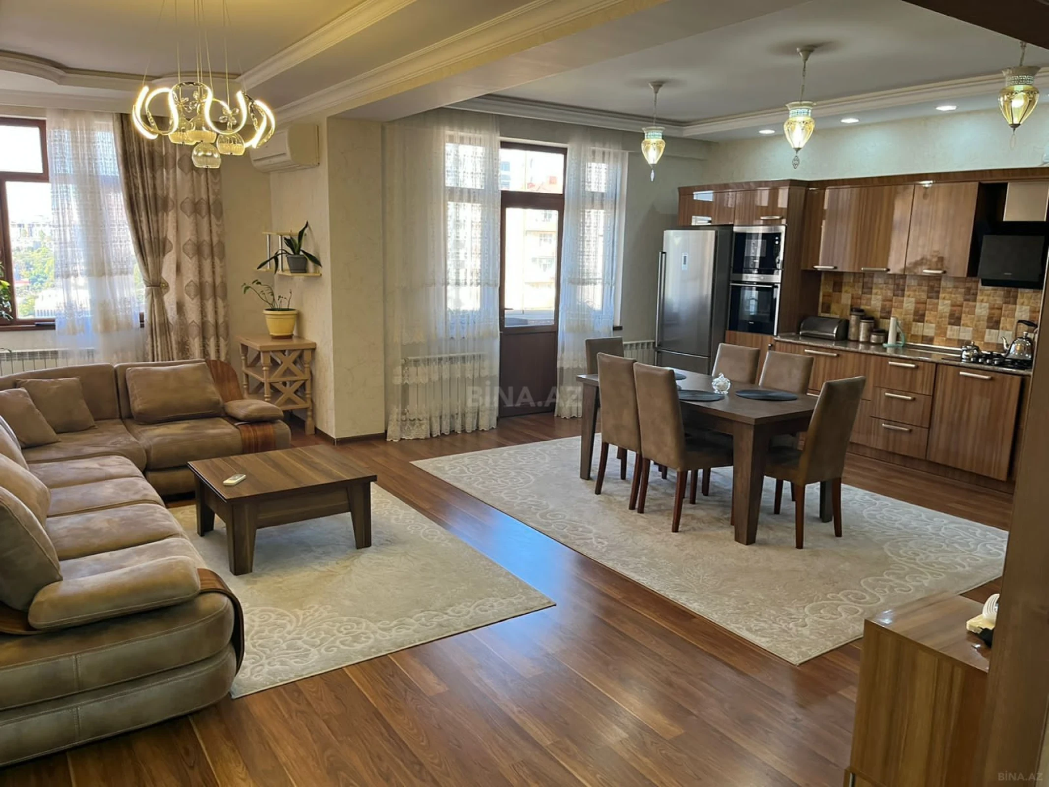 Satılır 3 otaqlı mənzil 120 m²