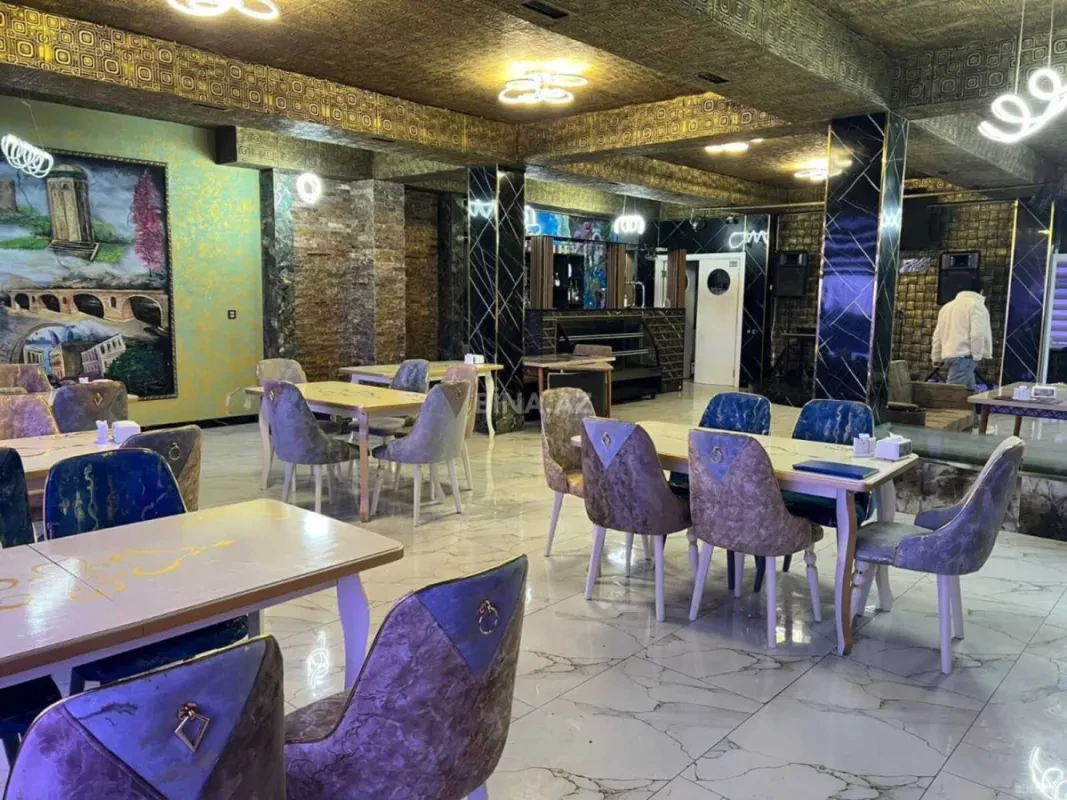 Satılır obyekt 420 m²