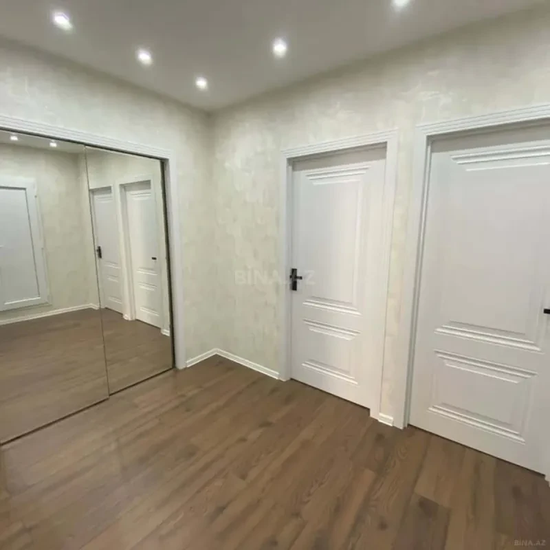Satılır 2 otaqlı mənzil 65 m²
