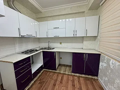 Satılır 2 otaqlı mənzil 60 m²