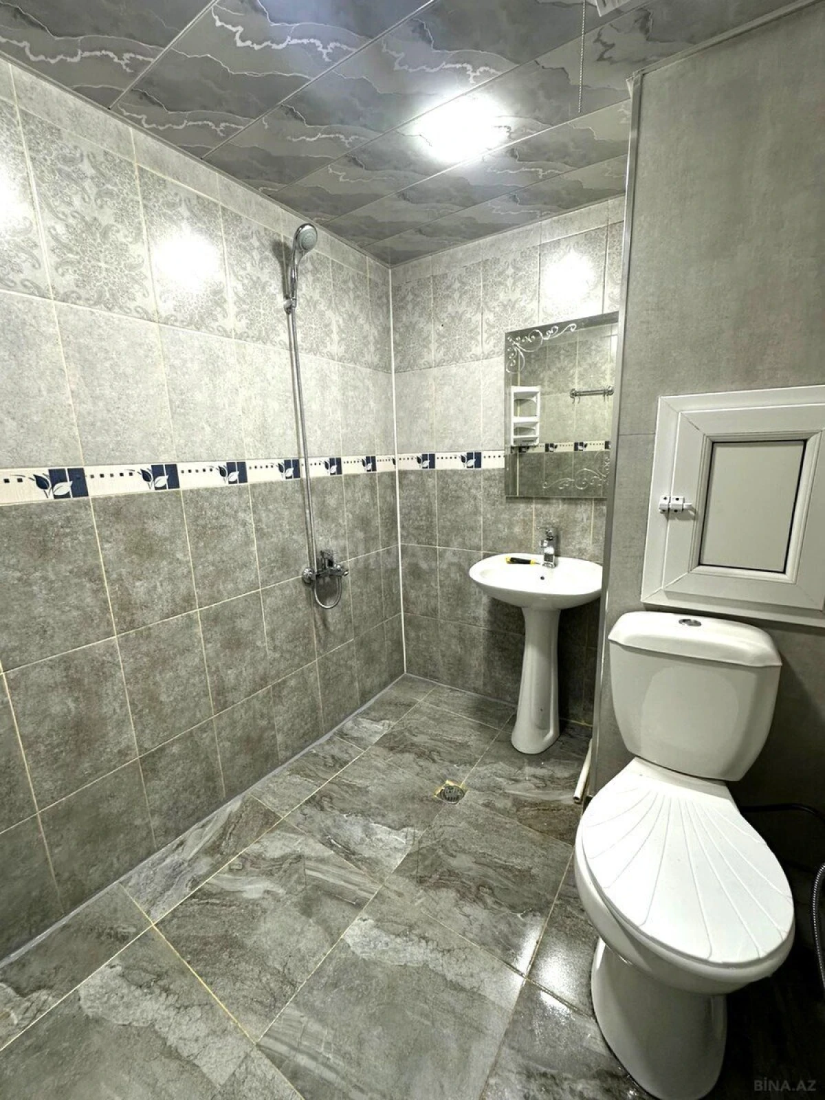 Satılır 2 otaqlı mənzil 45 m²