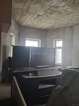 Satılır 6 otaqlı həyət evi 240 m²