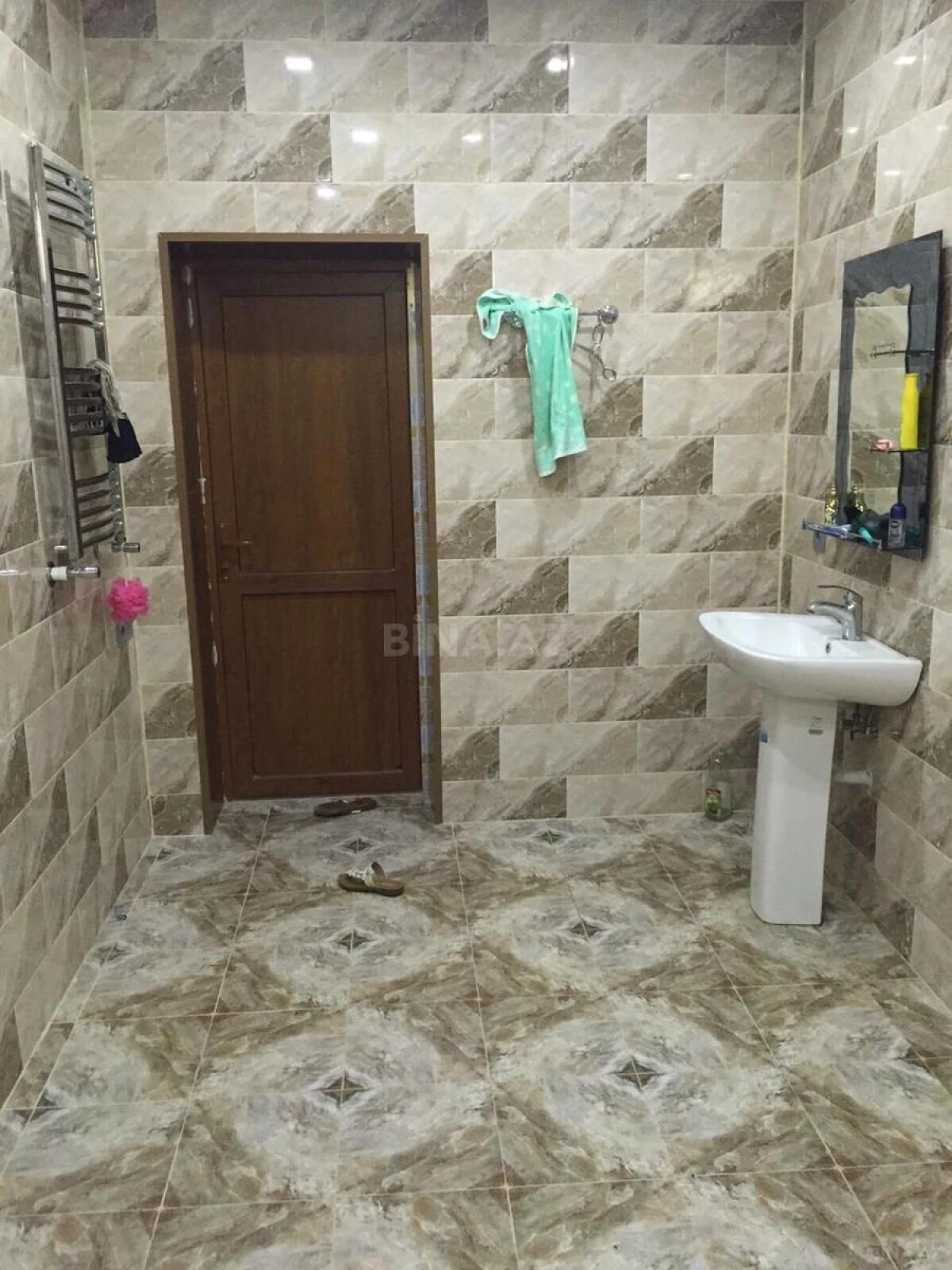 Kirayə verilir 5 otaqlı həyət evi 280 m²