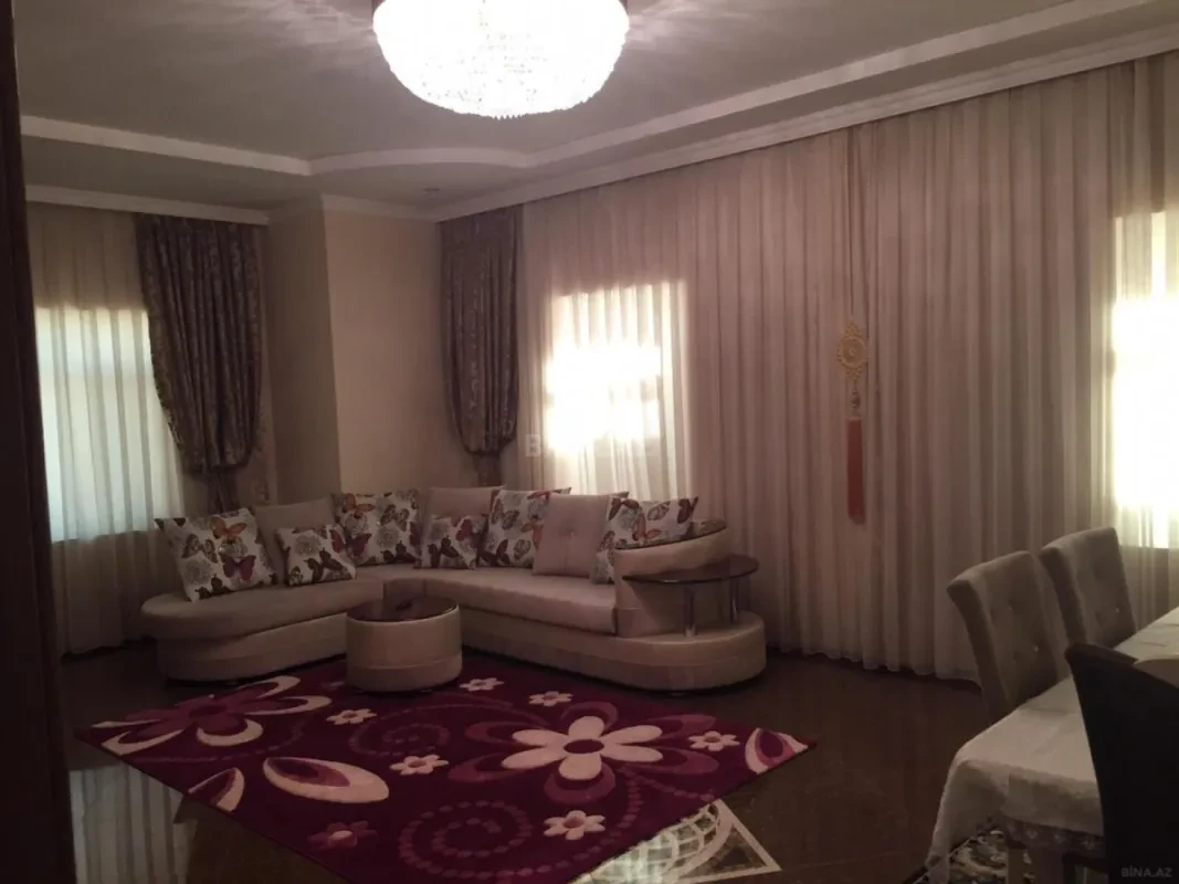 Kirayə verilir 5 otaqlı həyət evi 280 m²