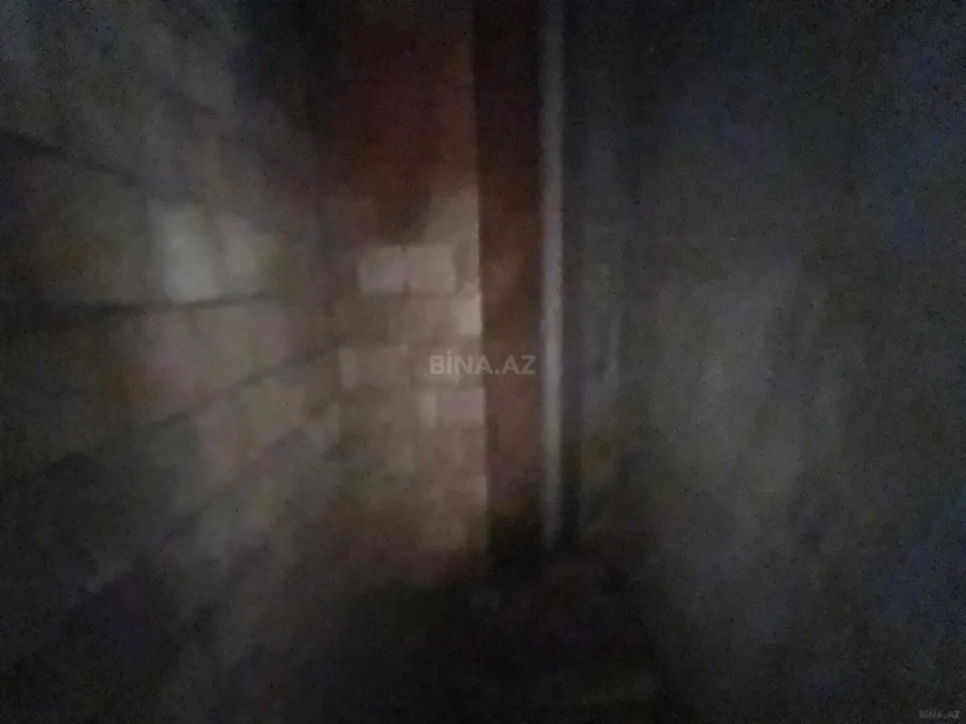 Satılır 3 otaqlı mənzil 184 m²