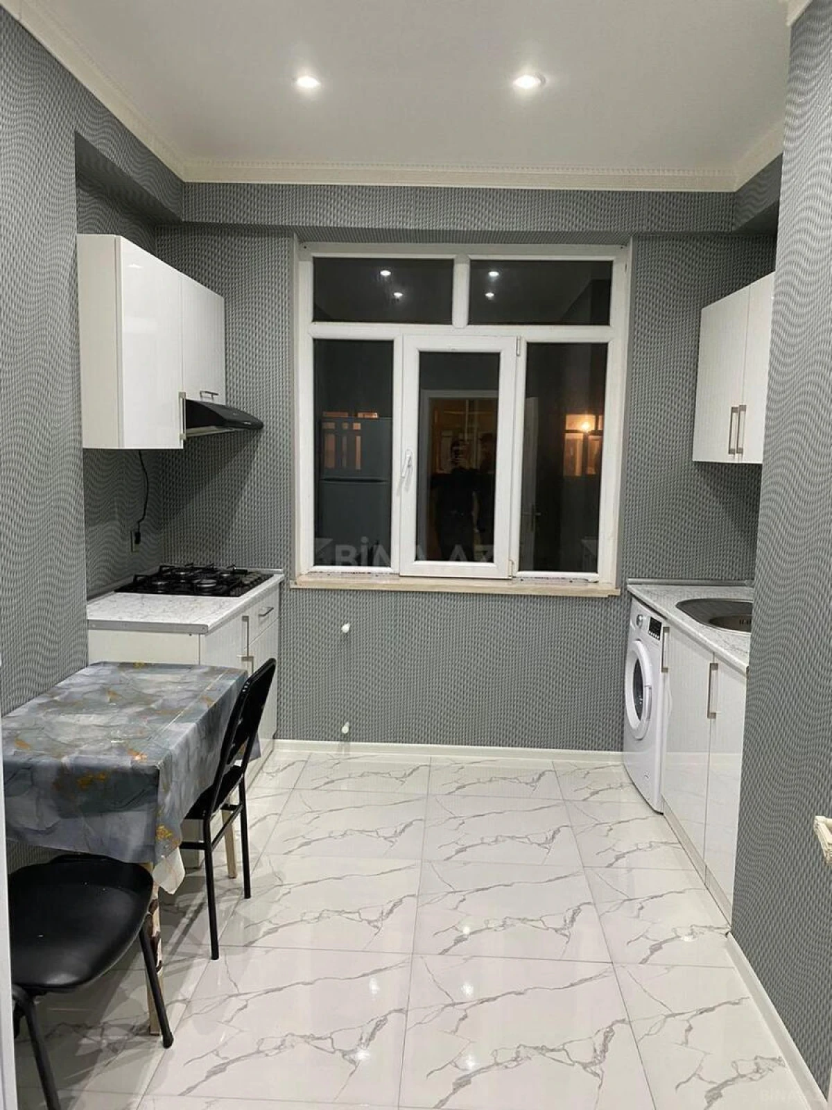 Kirayə verilir 3 otaqlı mənzil 96 m²