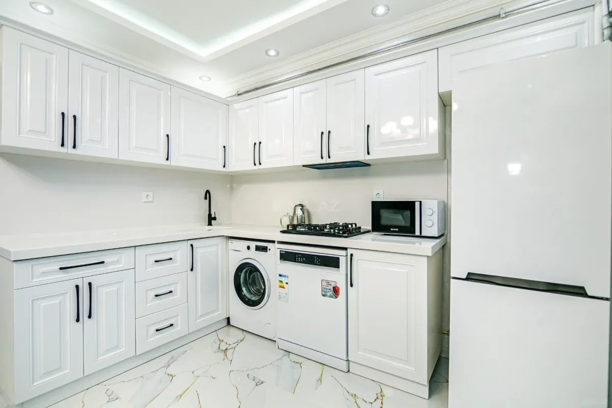 Kirayə verilir 3 otaqlı mənzil 82 m²