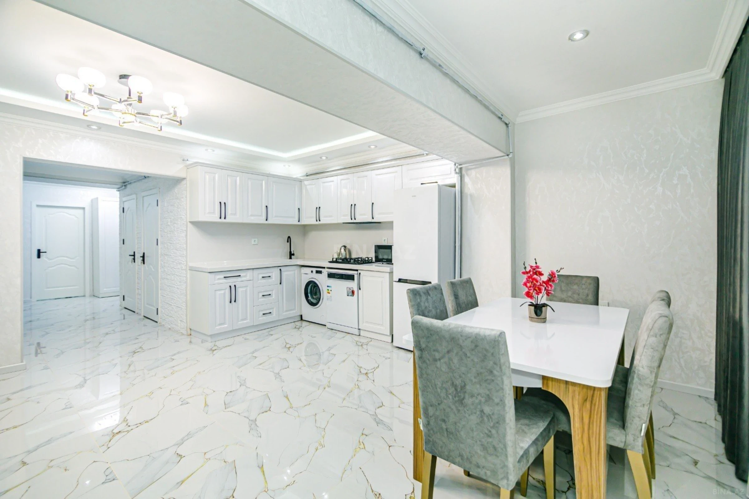 Kirayə verilir 3 otaqlı mənzil 82 m²
