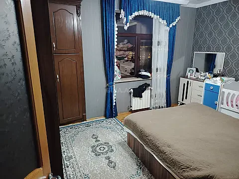 Satılır 3 otaqlı mənzil 125 m²