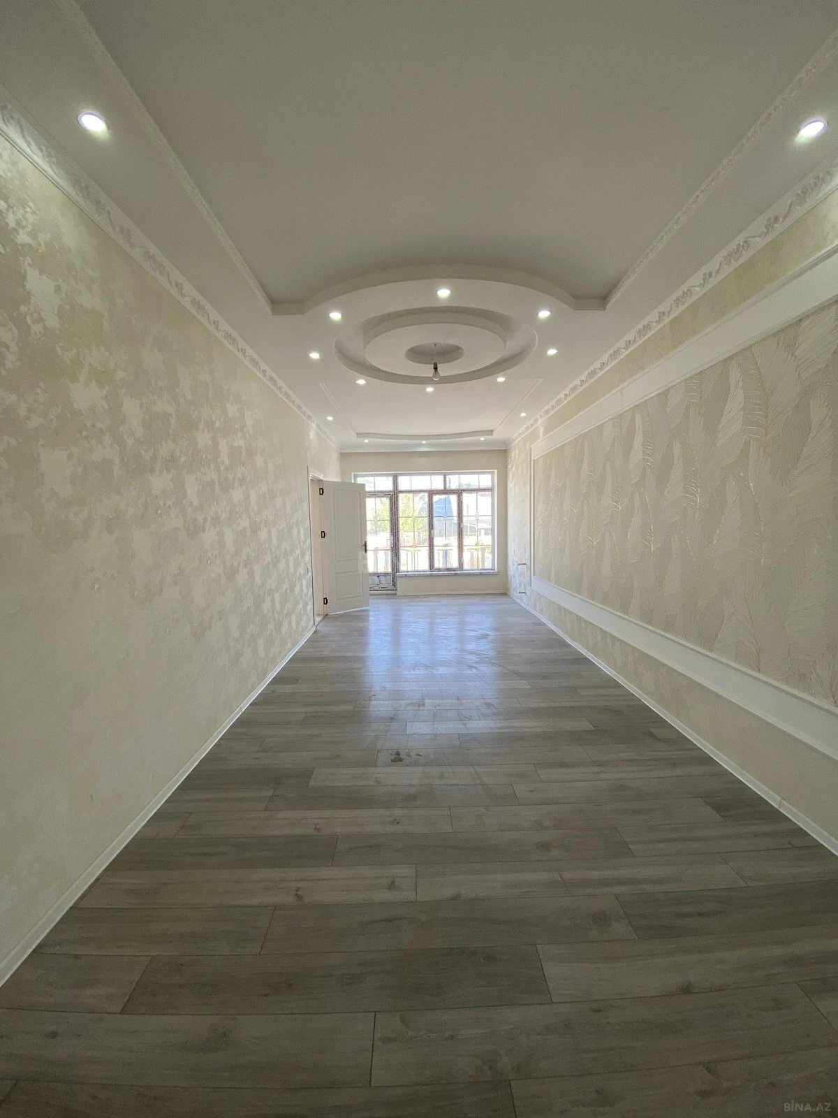 Satılır 4 otaqlı həyət evi 200 m²