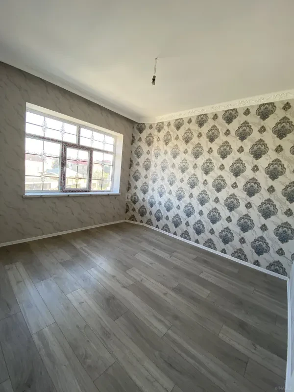 Satılır 4 otaqlı həyət evi 200 m²