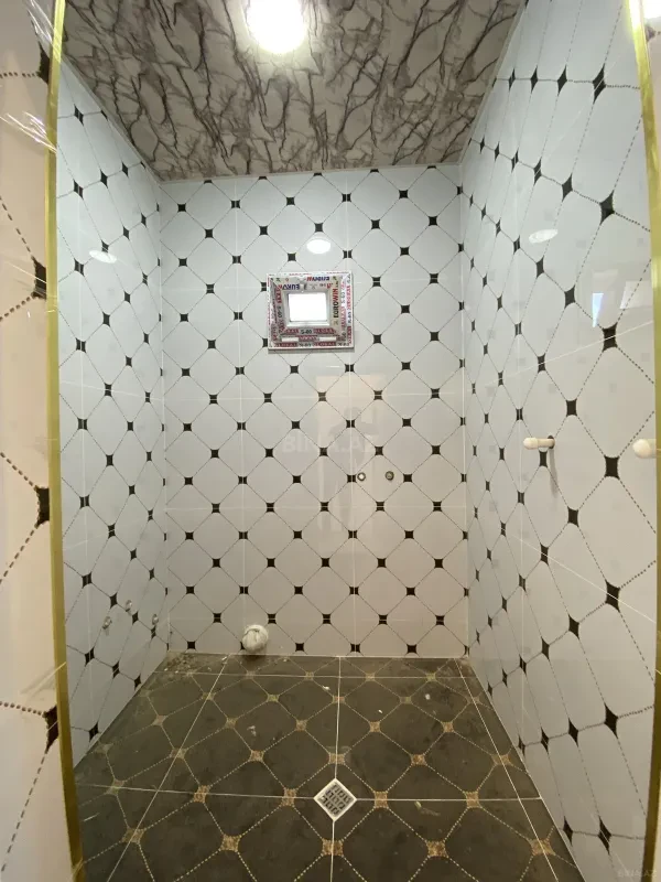Satılır 4 otaqlı həyət evi 200 m²