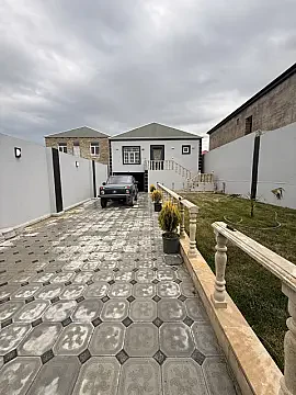 Satılır 4 otaqlı həyət evi 120 m²