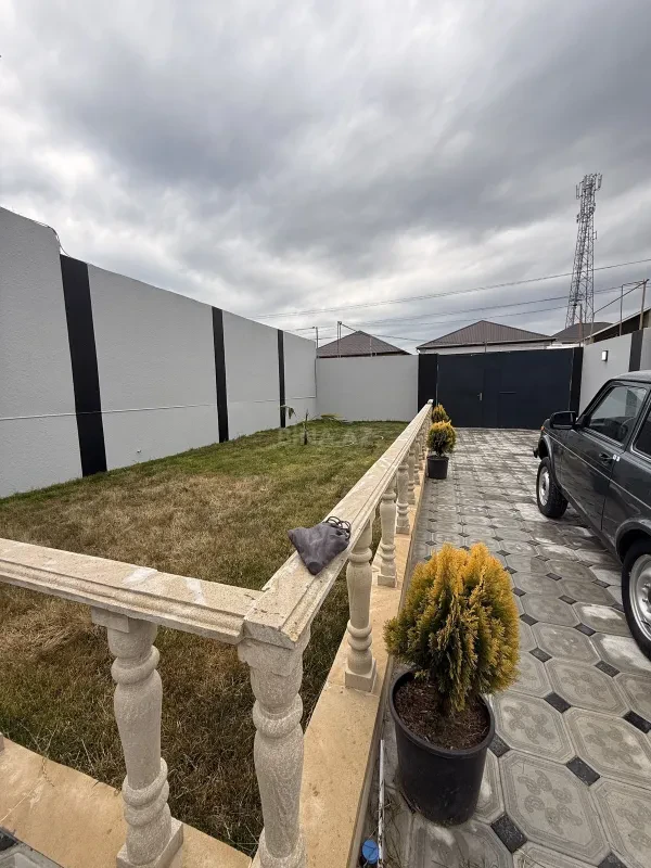 Satılır 4 otaqlı həyət evi 120 m²