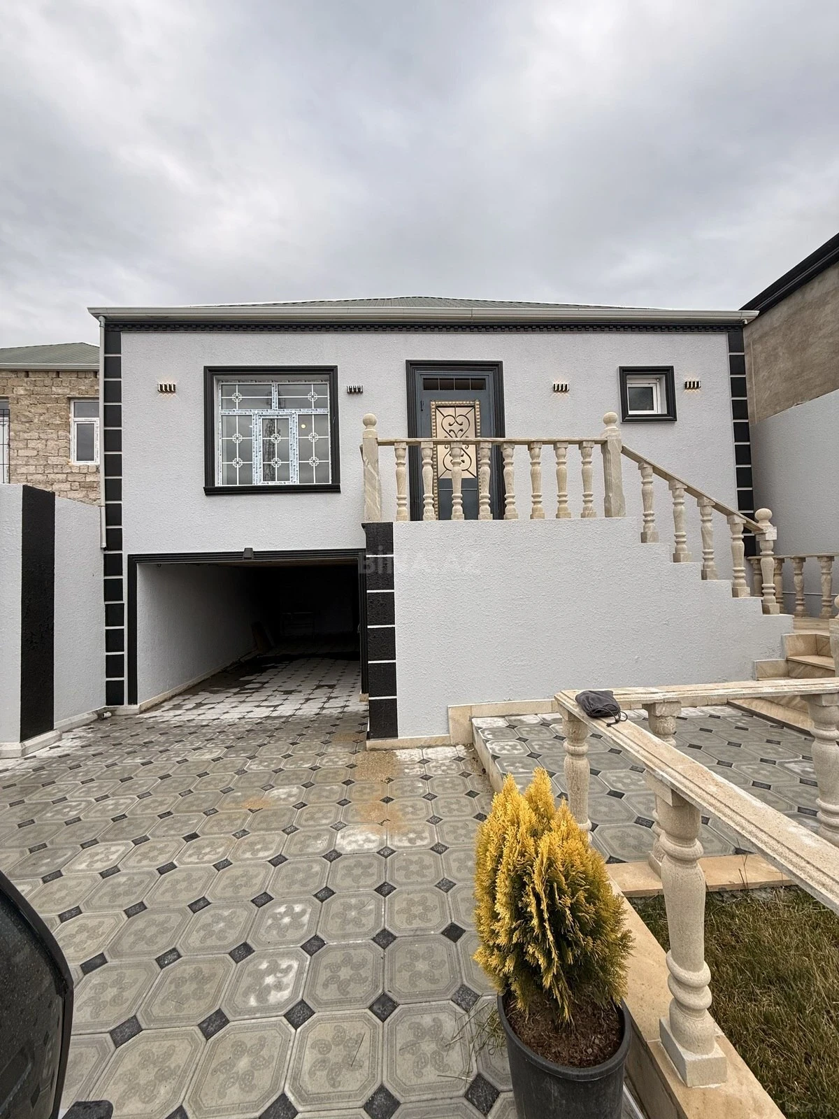 Satılır 4 otaqlı həyət evi 120 m²