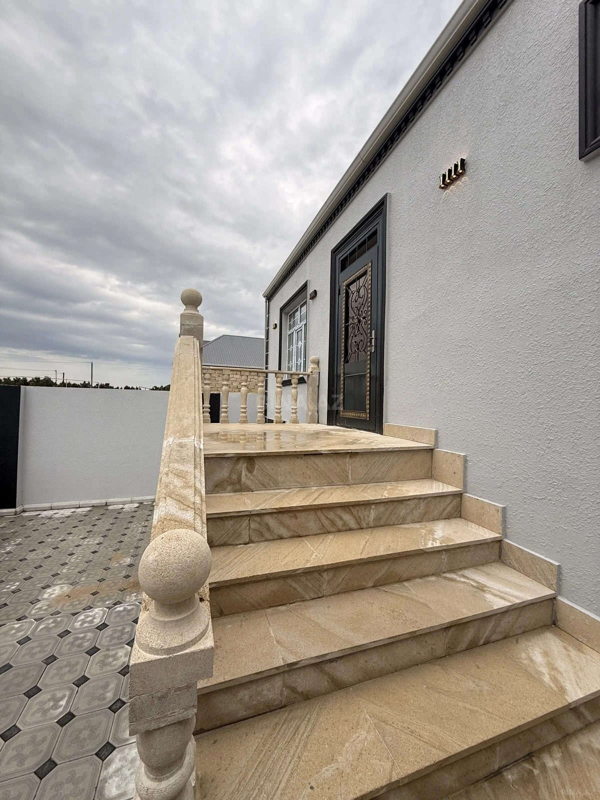 Satılır 4 otaqlı həyət evi 120 m²