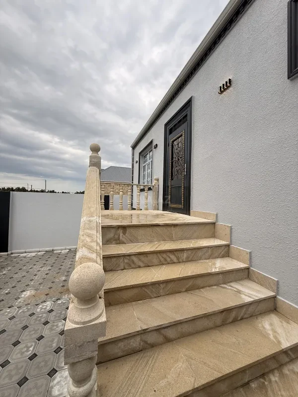 Satılır 4 otaqlı həyət evi 120 m²
