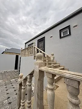 Satılır 4 otaqlı həyət evi 120 m²