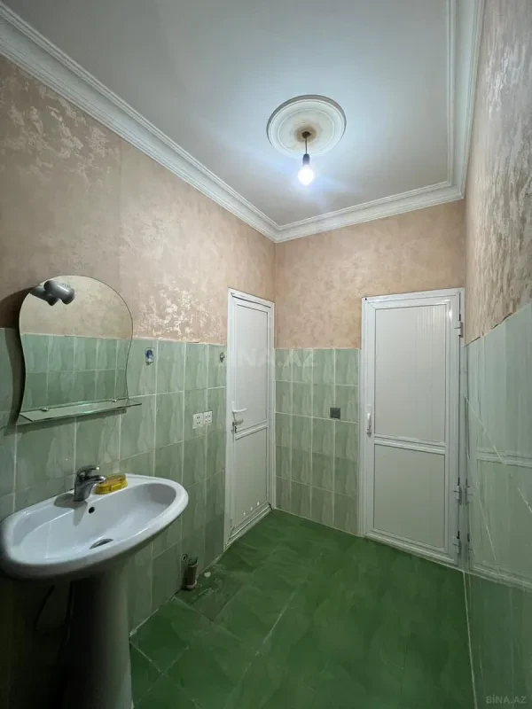 Satılır 4 otaqlı mənzil 120 m²