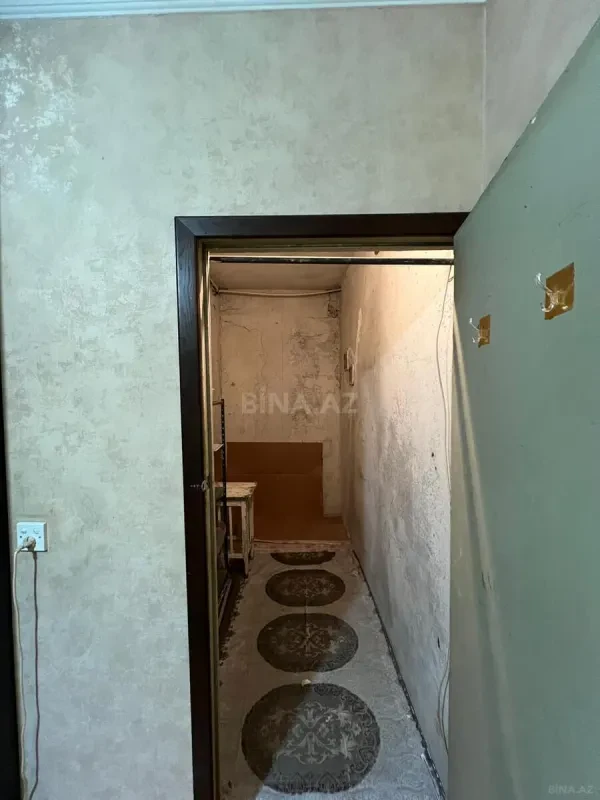 Satılır 4 otaqlı mənzil 120 m²