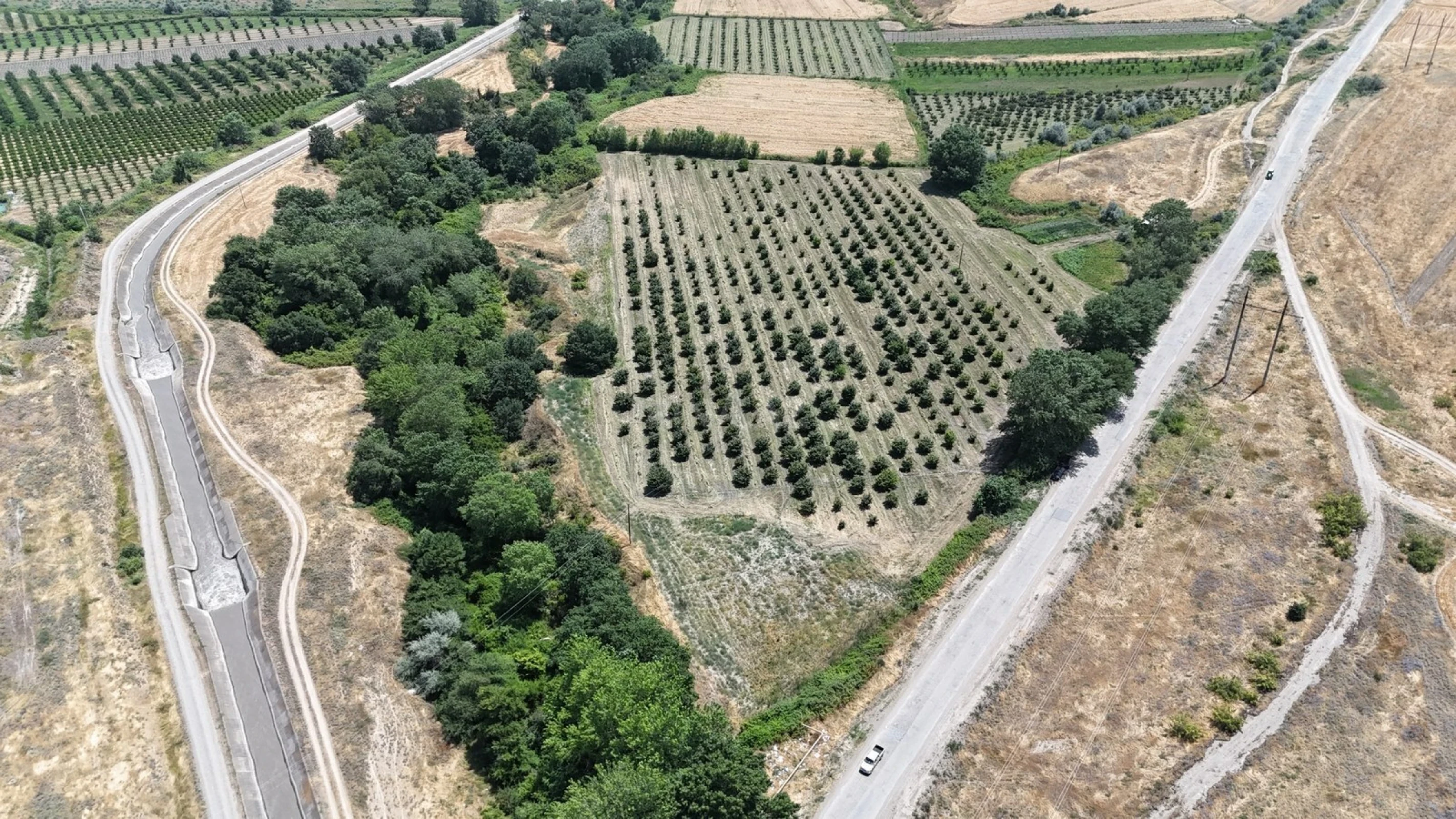 Satılır torpaq sahəsi 600 m²