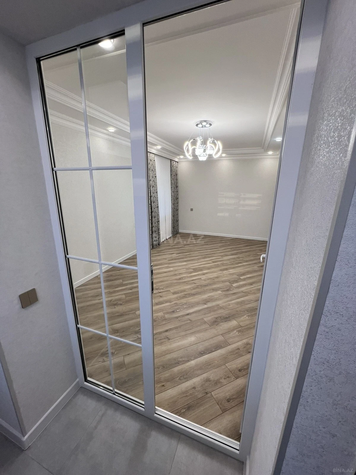 Satılır 2 otaqlı mənzil 45 m²