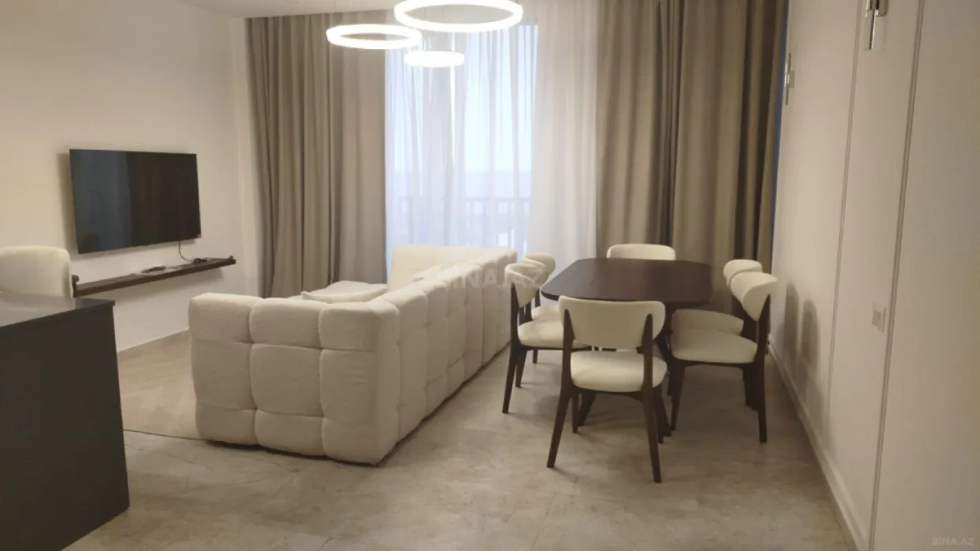 Kirayə verilir 2 otaqlı mənzil 90 m²