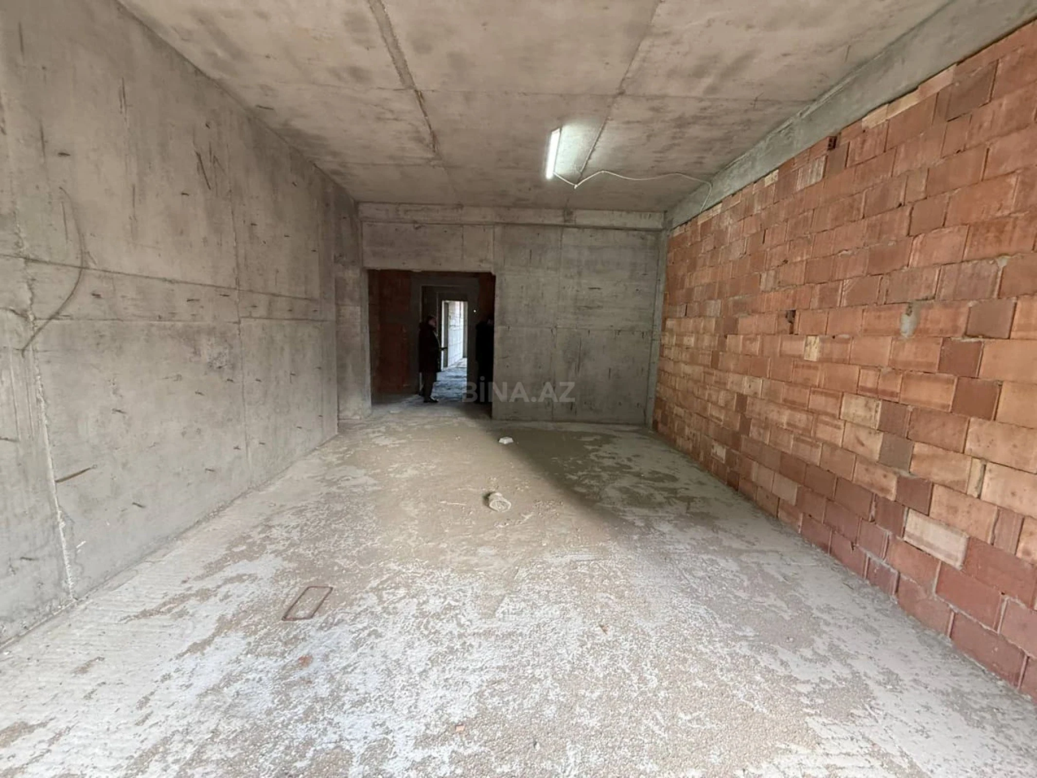 Satılır 1 otaqlı mənzil 58 m²