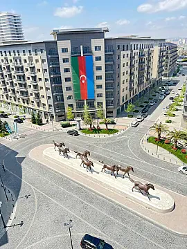 Satılır 4 otaqlı mənzil 230 m² — Bakı 4 otaq 230.00 m²