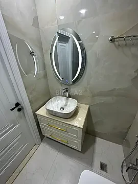 Kirayə verilir 2 otaqlı mənzil 76 m²