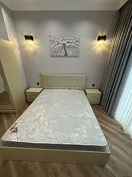 Kirayə verilir 2 otaqlı mənzil 76 m²