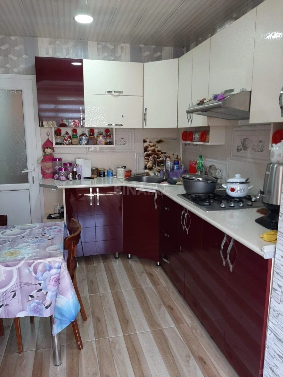 Satılır 3 otaqlı mənzil 85 m²