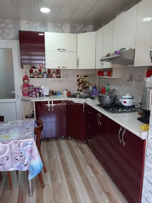 Satılır 3 otaqlı mənzil 85 m²