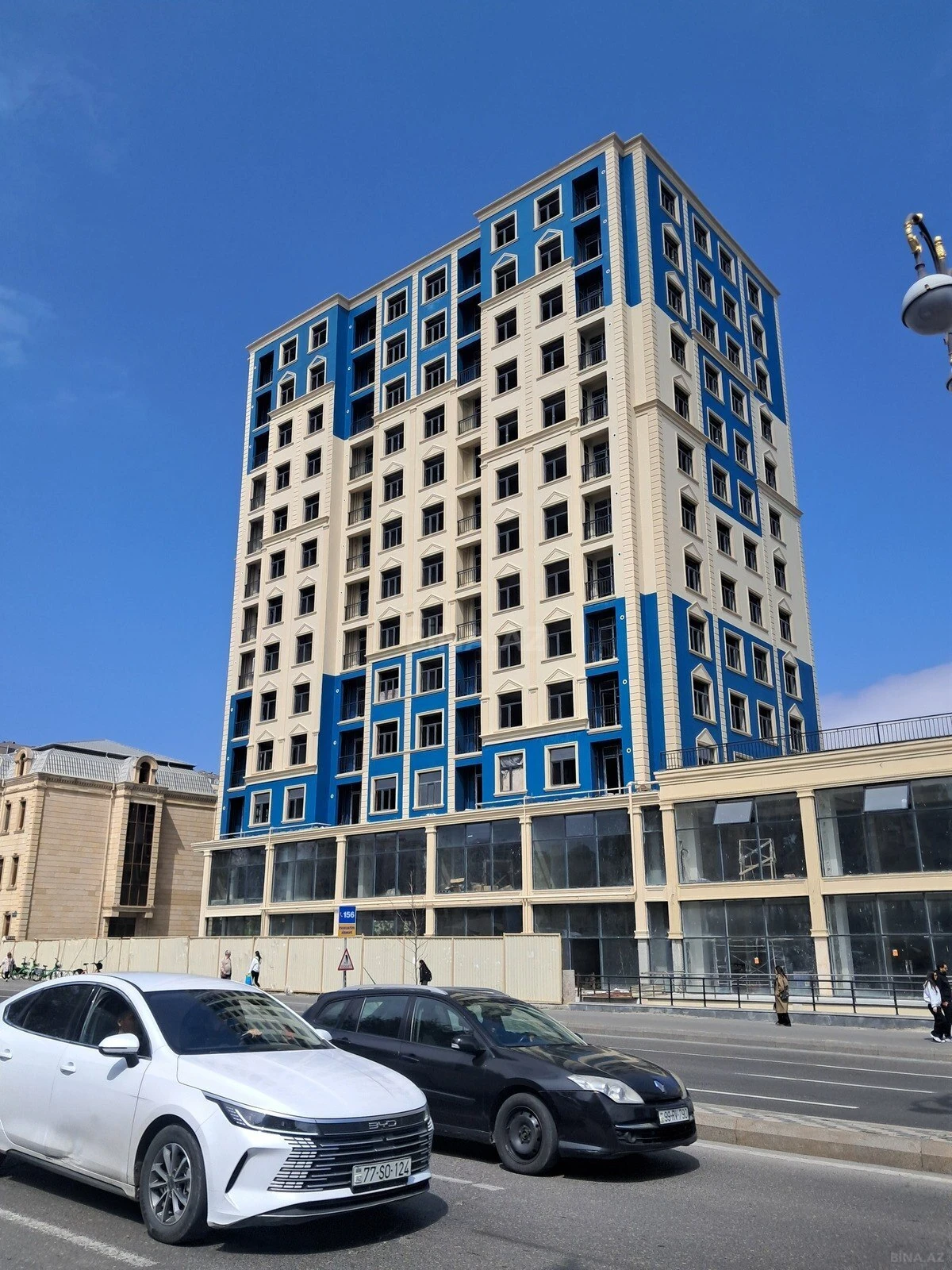 Satılır 2 otaqlı mənzil 67.7 m²