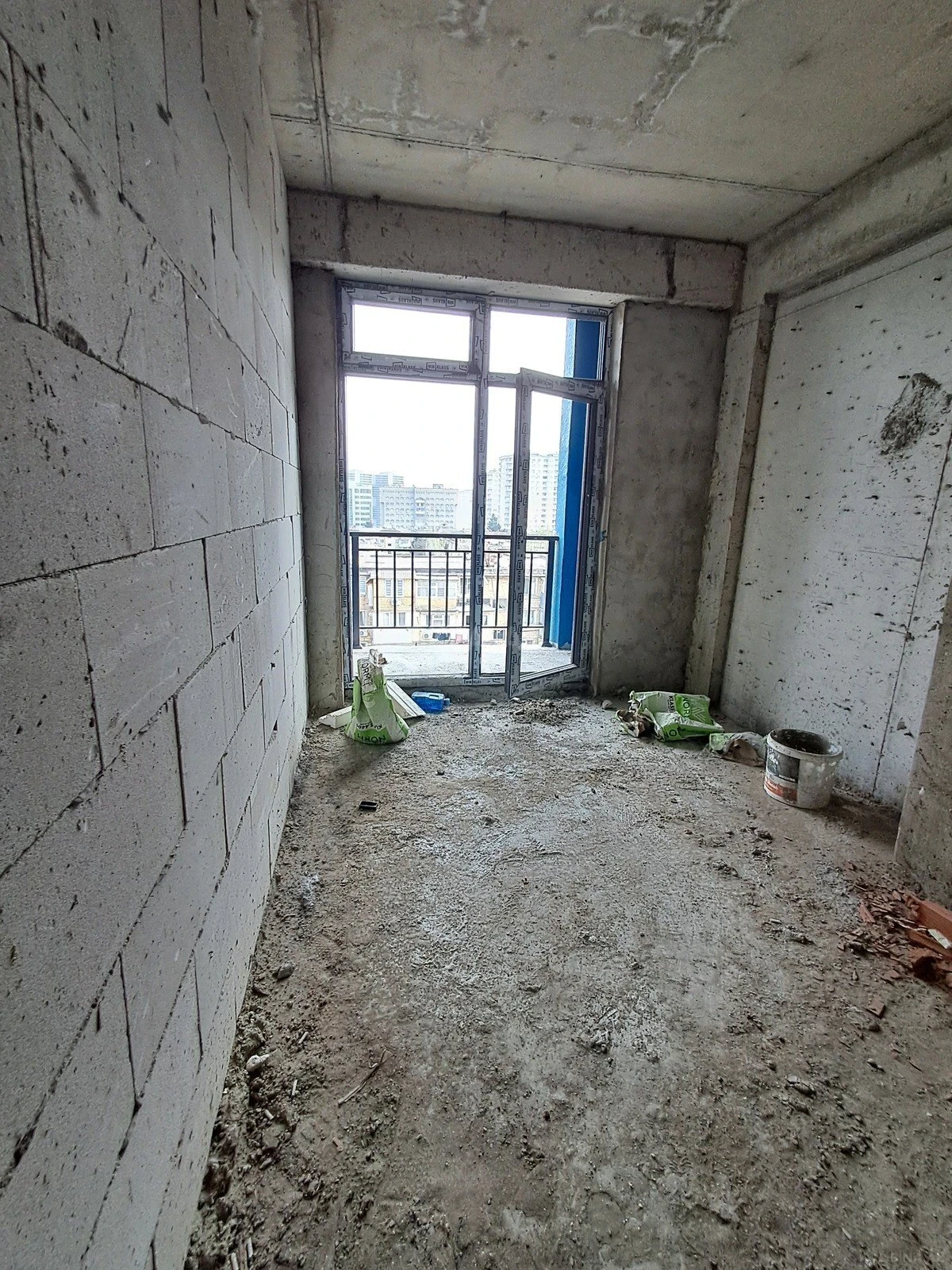 Satılır 2 otaqlı mənzil 67.7 m²