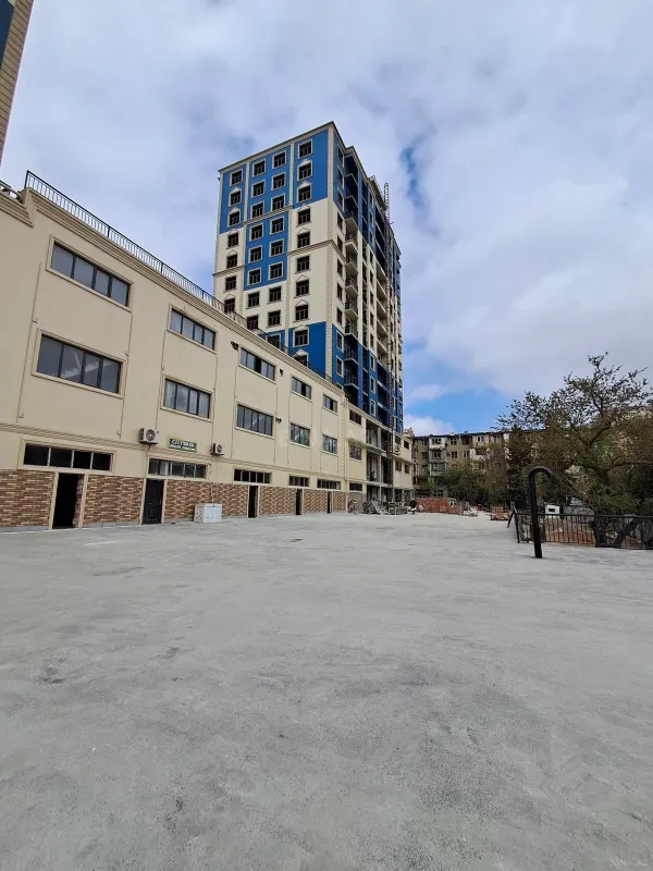 Satılır 2 otaqlı mənzil 67.7 m²